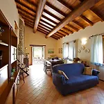Вилла Podere Varlunga Borgo alla Collina